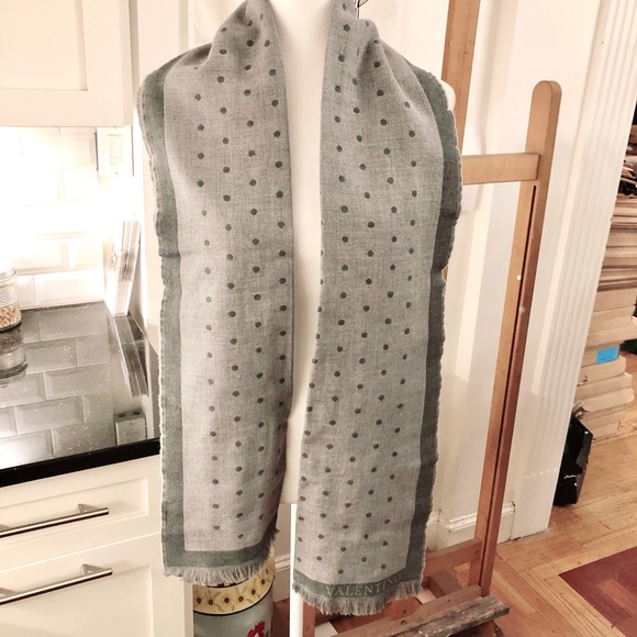 VALENTINO Polka Dot Grey Wool Scarf - Picture 11 of 13